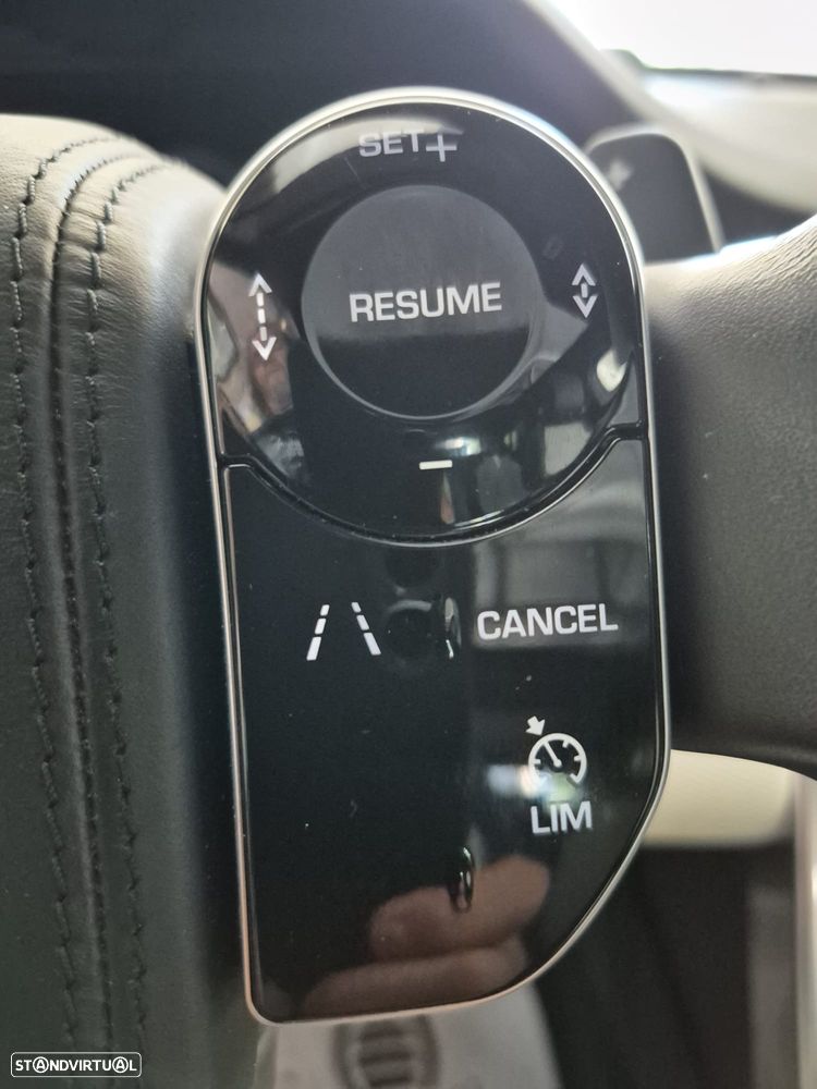 Land Rover Discovery Sport P300e R-Dynamic S - 35