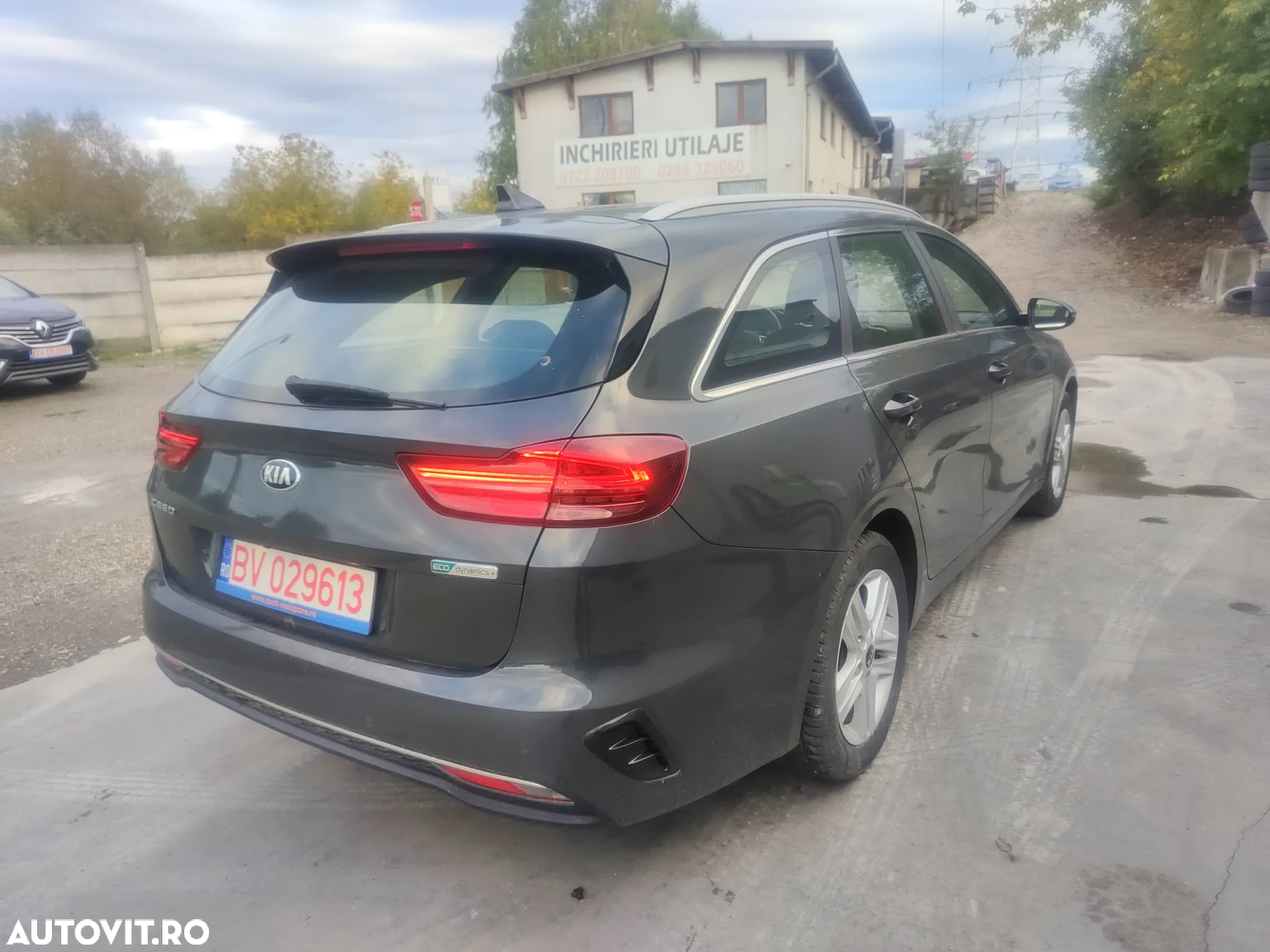 Kia Ceed - 4