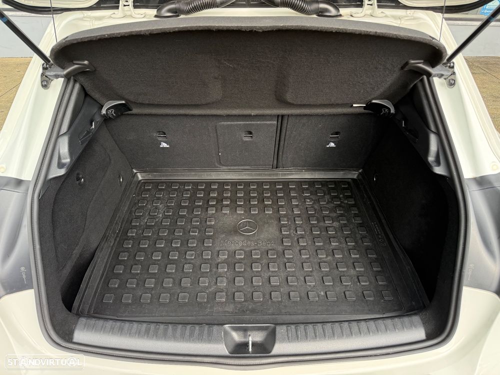 Mercedes-Benz GLA 180 CDI AMG Line - 27