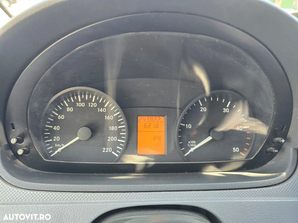 Mercedes-Benz Vito 110 CDI Lang Mixto - 9