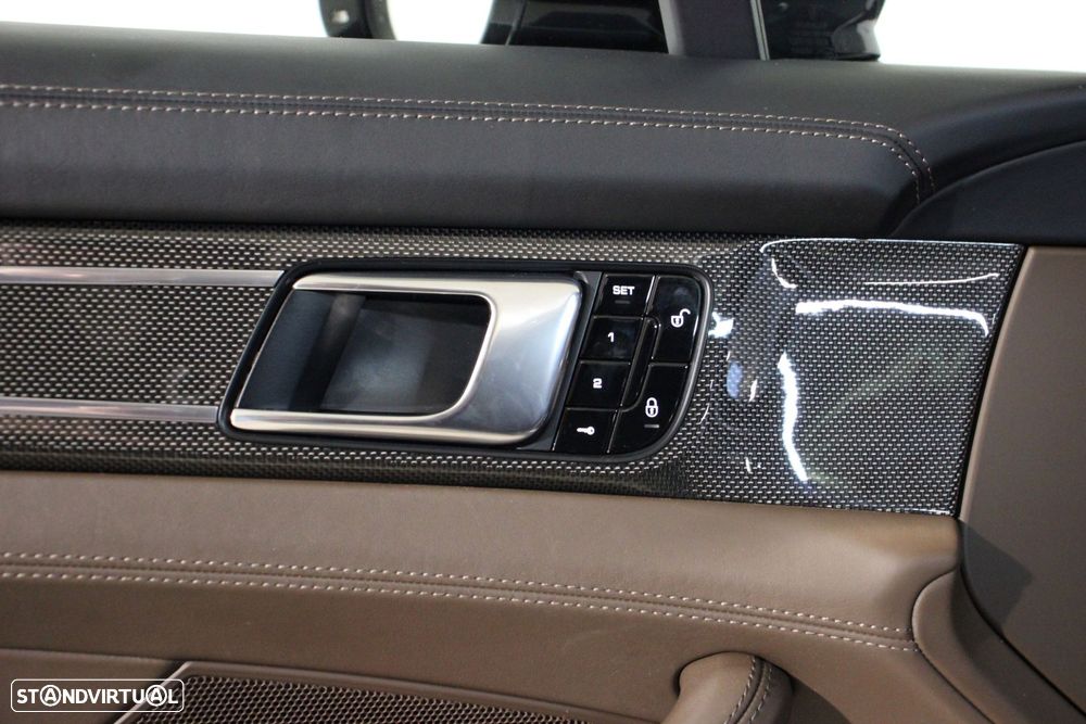 Porsche Panamera 4 S - 7