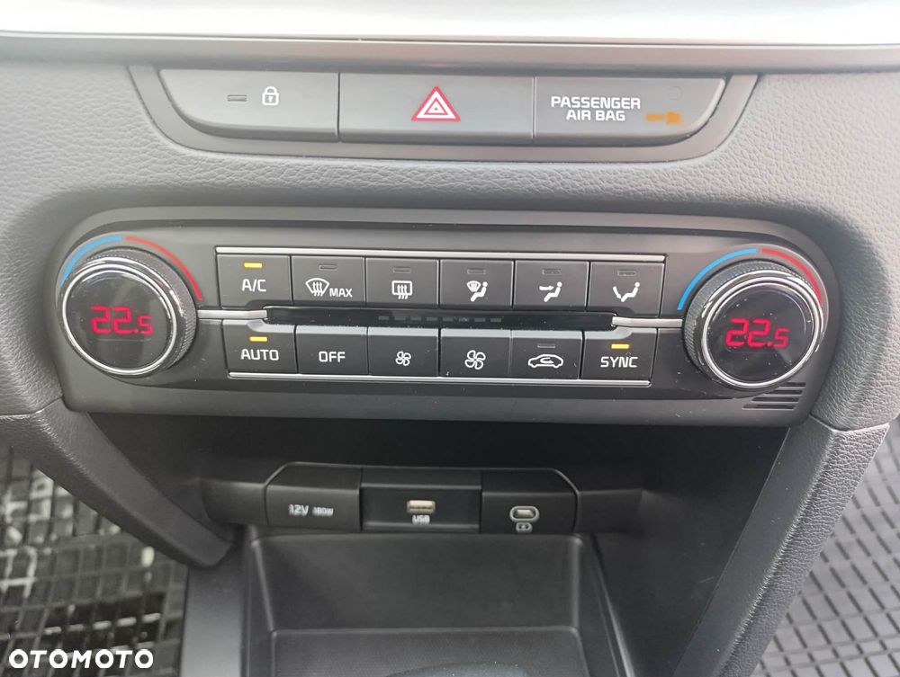 Kia XCeed 1.5 T-GDI M DCT - 16