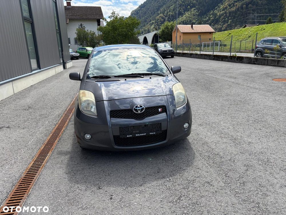 Toyota Yaris - 3