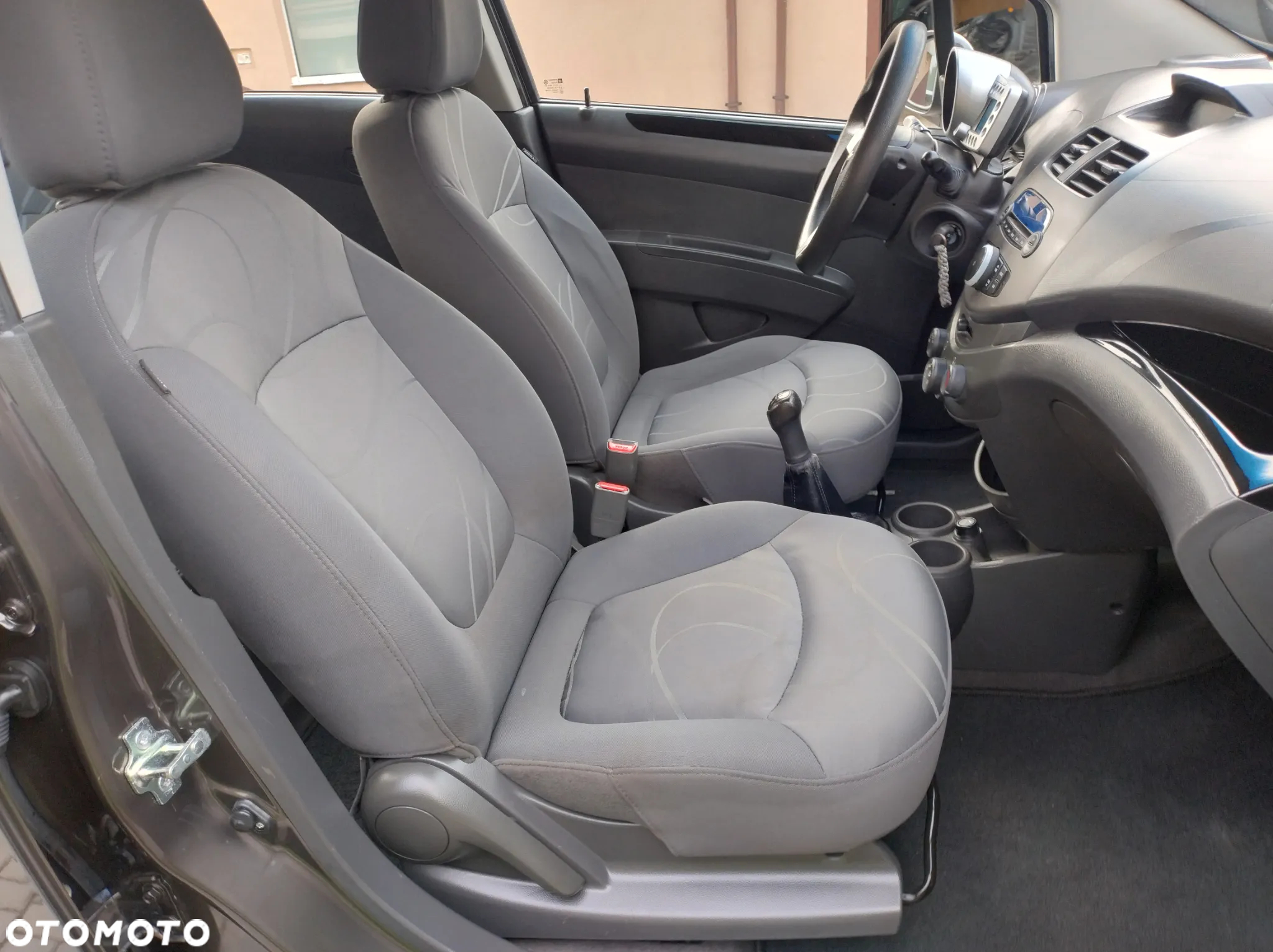 Chevrolet Spark 1.0 Base - 31
