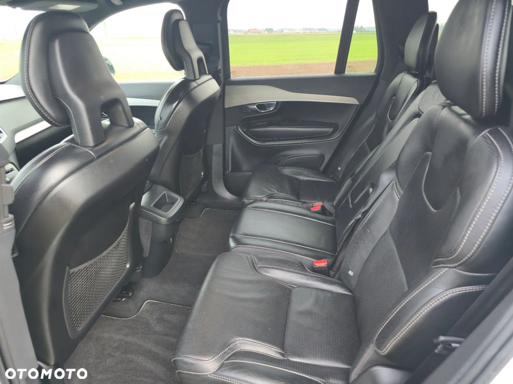 Volvo XC 90 D5 AWD Geartronic RDesign - 29