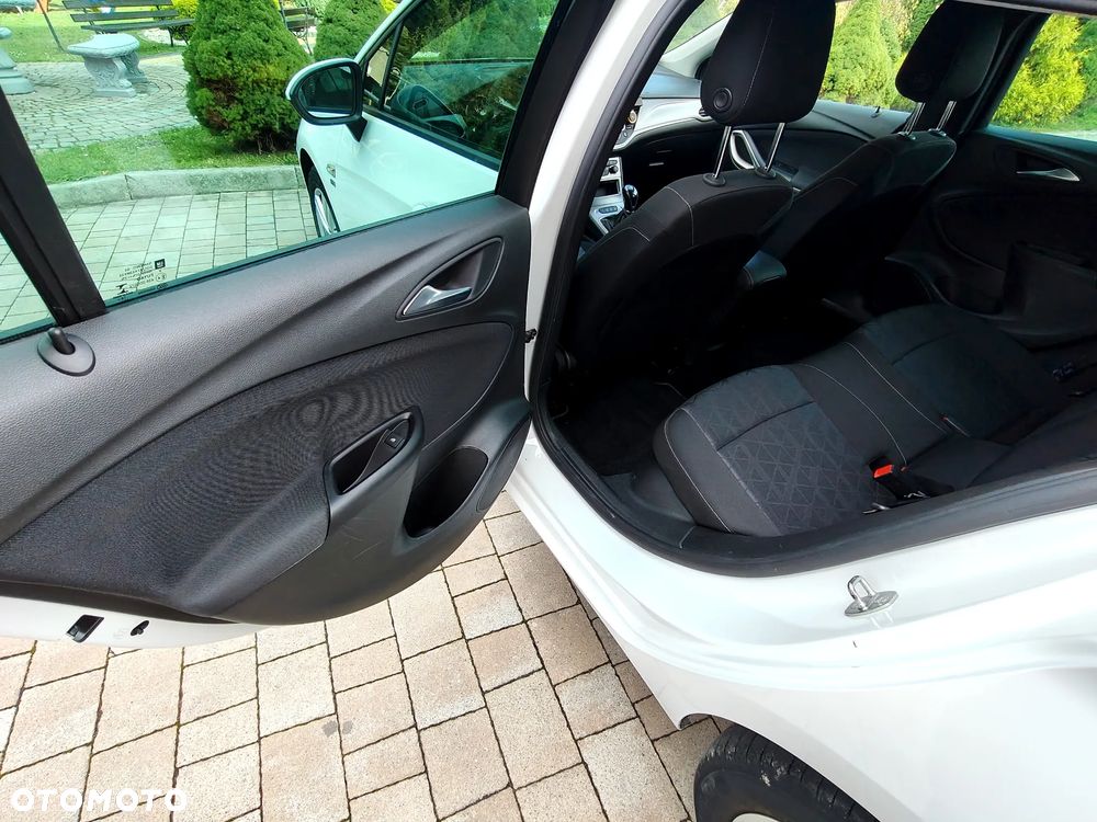 Opel Astra 1.6 D Start/Stop Innovation - 25