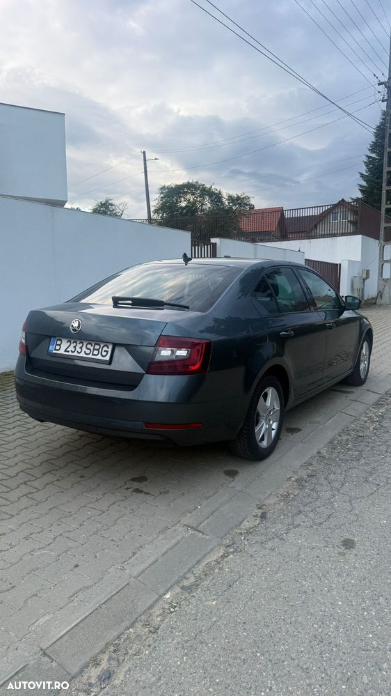 Skoda Octavia 1.6 TDI Style - 6