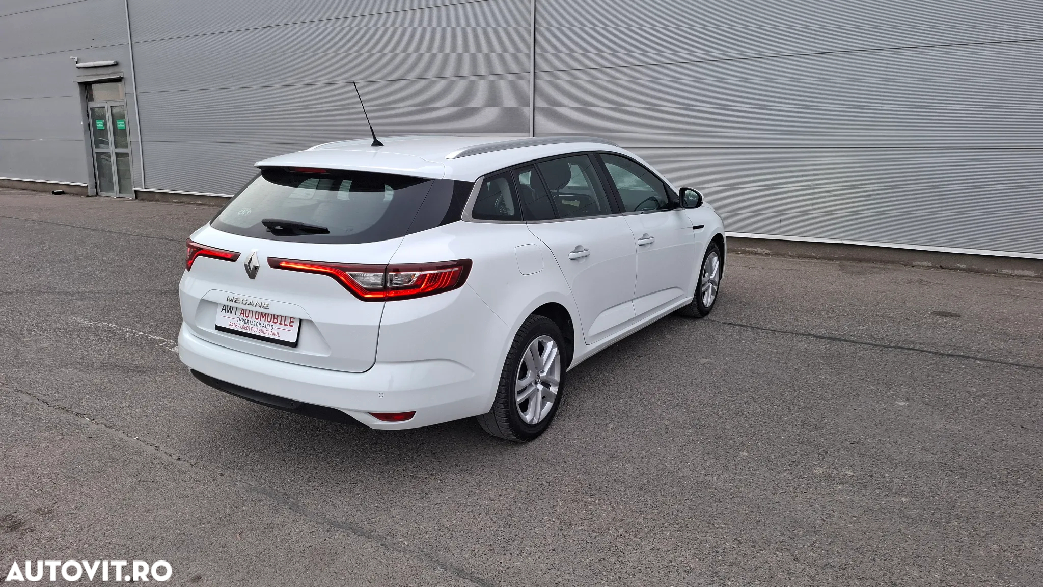 Renault Megane Grandtour TCe 115 GPF LIMITED - 5