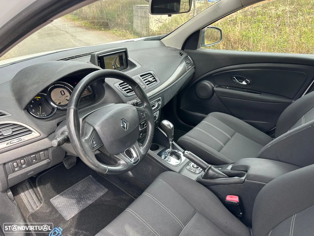 Renault Mégane Sport Tourer dCi 110 FAP EDC BOSE Edition - 8