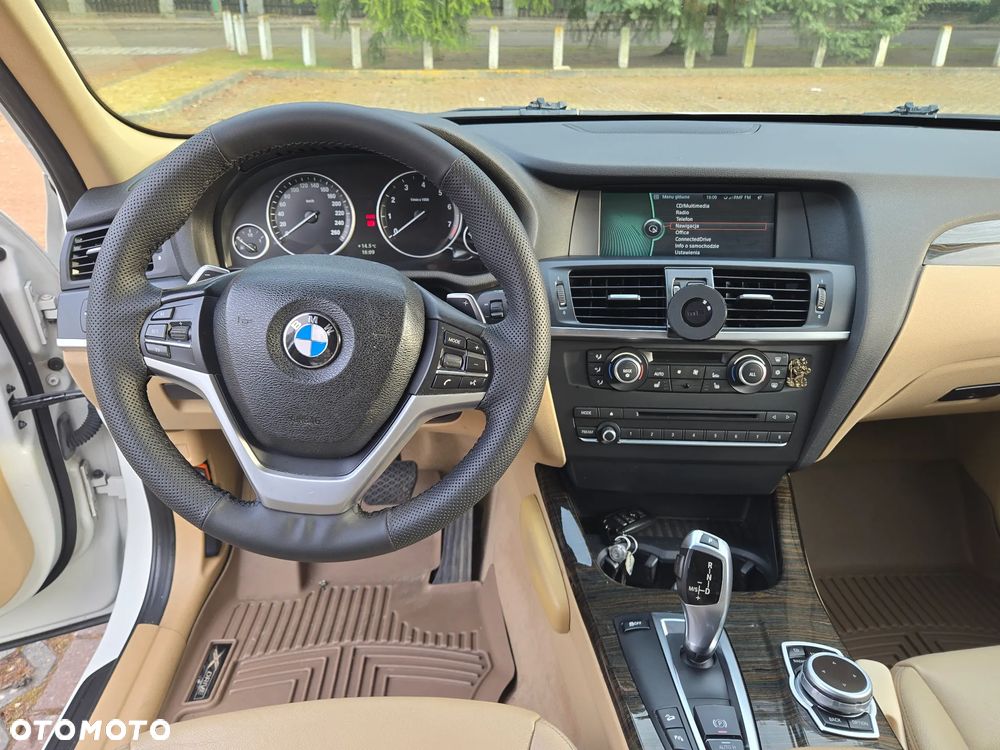 BMW X3 xDrive28i - 19