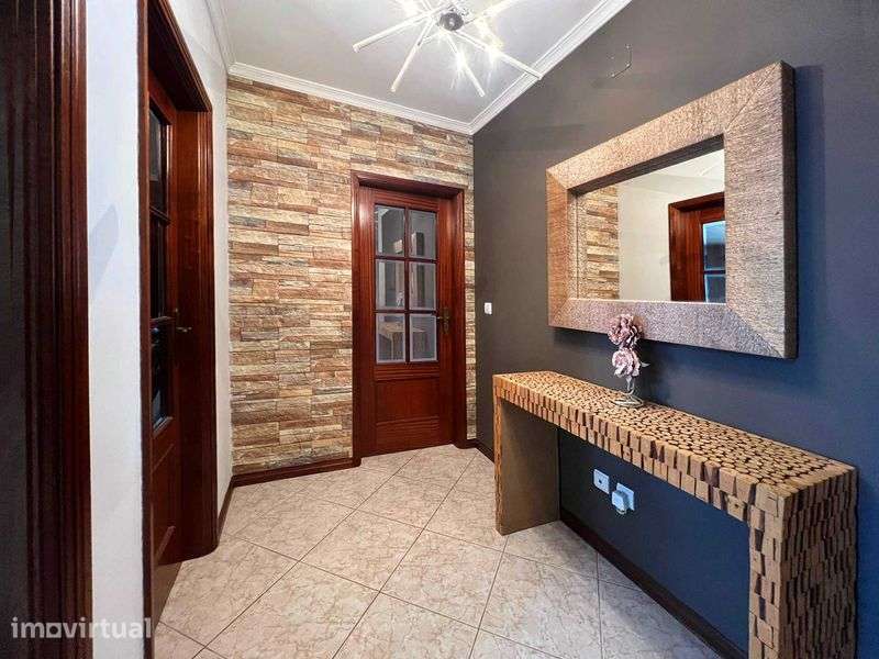 Apartamento T2 mobilado e equipado, pronto a habitar em Ovar - Grande imagem: 2/9