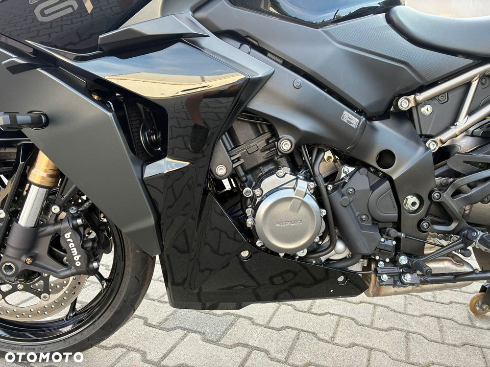 Suzuki GSX - 5