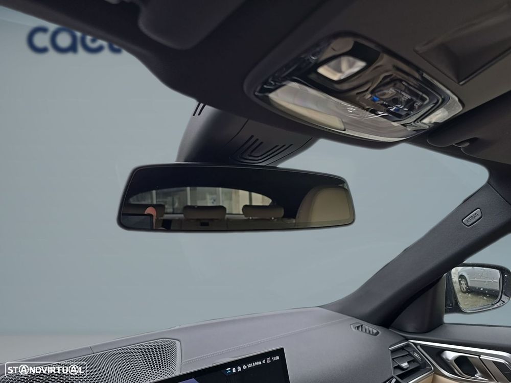 BMW i4 eDrive40 - 31