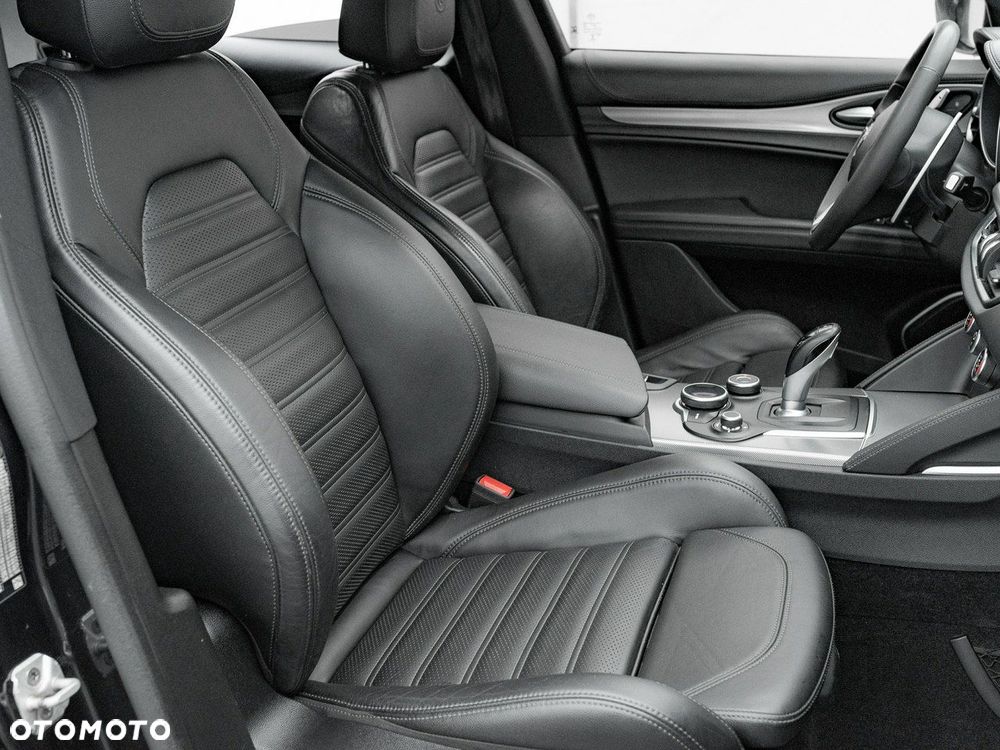 Alfa Romeo Stelvio 2.0 Turbo Super Q4 - 33