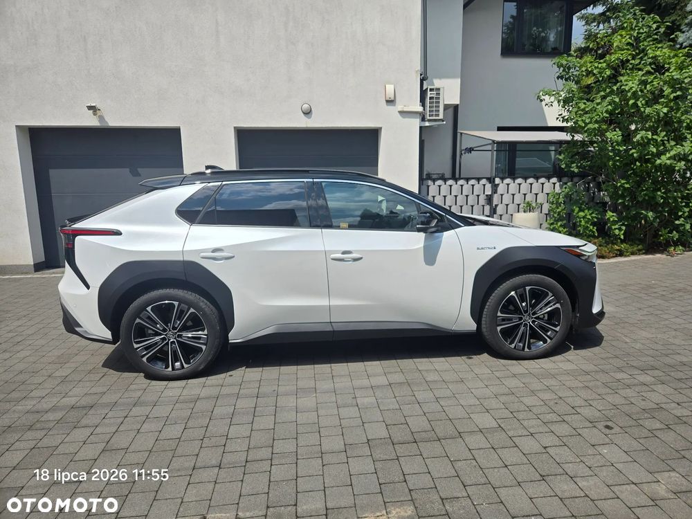 Toyota bZ4X - 4