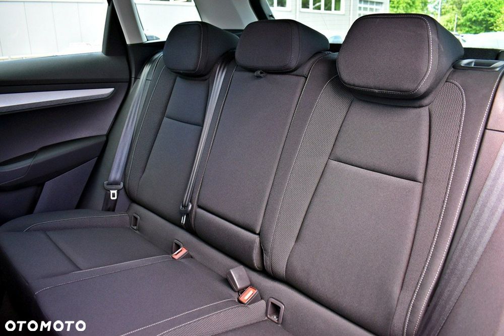 Skoda Karoq 1.5 TSI ACT Selection DSG - 11