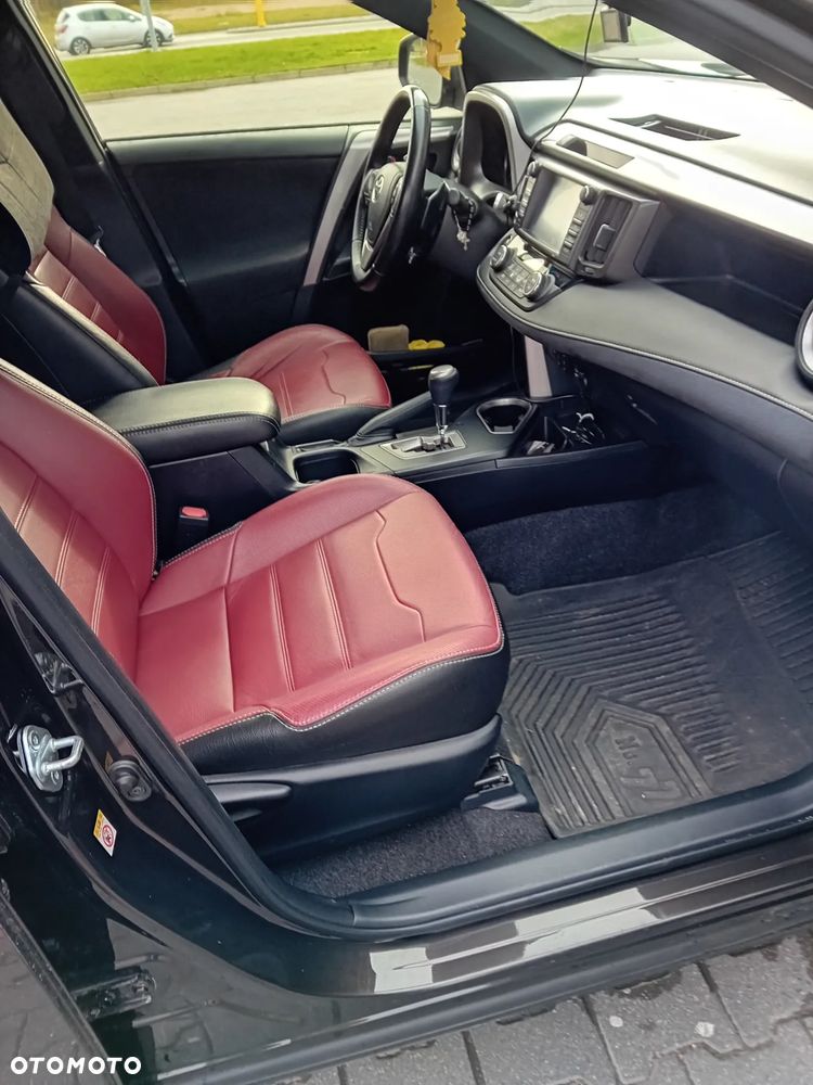 Toyota RAV4 - 18