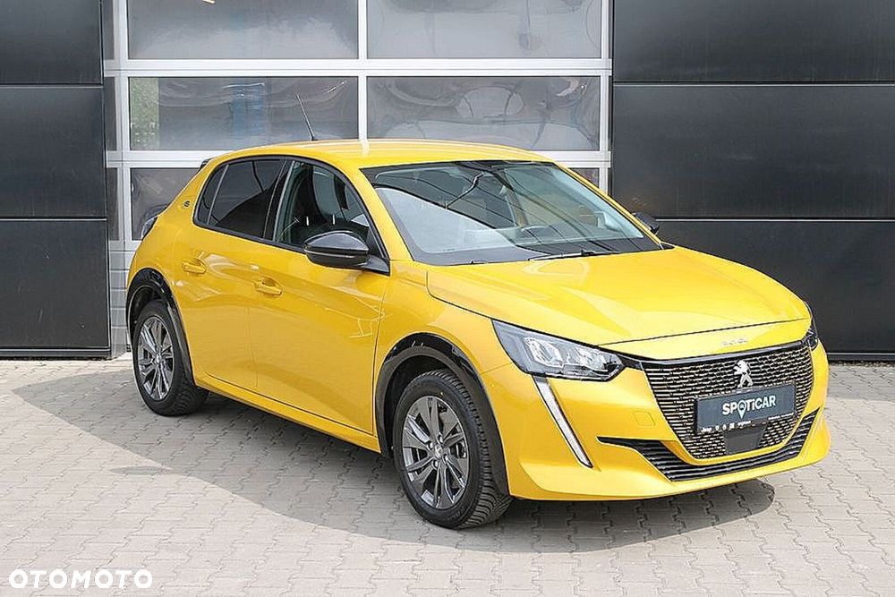 Peugeot 208 - 18
