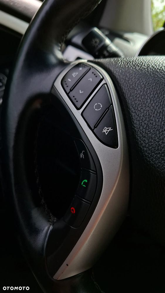 Hyundai i30 Kombi 1.6 GDi DCT Premium - 32