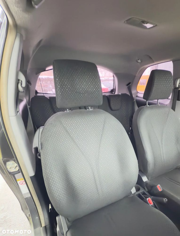 Toyota Yaris 1.33 Prestige - 11