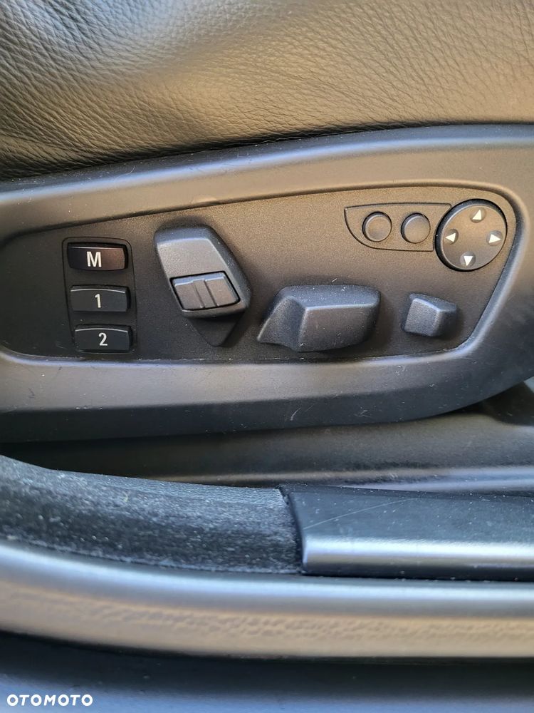 BMW Seria 5 530i xDrive Edition Exclusive - 31