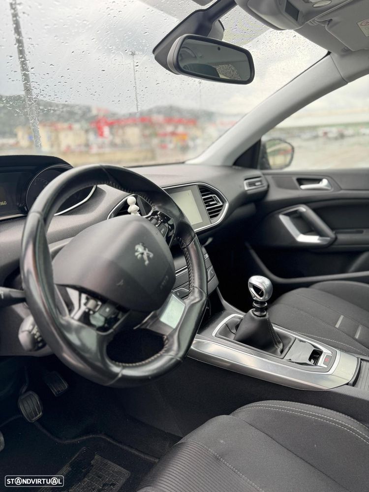 Peugeot 308 SW 1.6 e-HDi Active J17 - 7