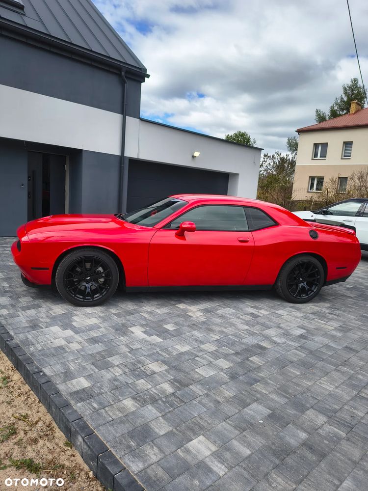 Dodge Challenger - 6