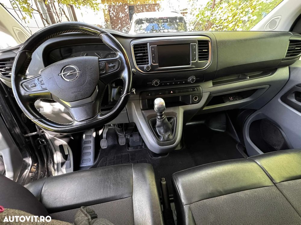 Opel Vivaro - 9