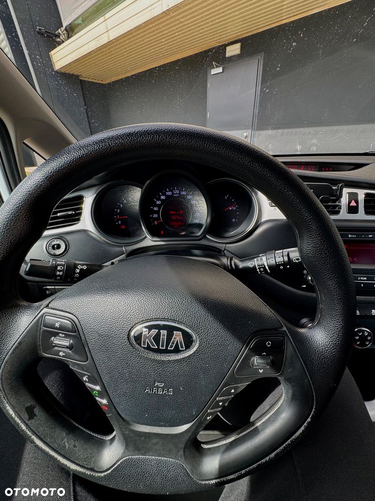 Kia Ceed 1.6 CRDi M - 21