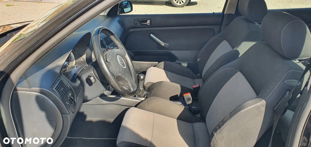 Volkswagen Golf 2.0 Highline - 34