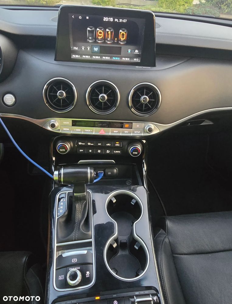 Kia Stinger - 14