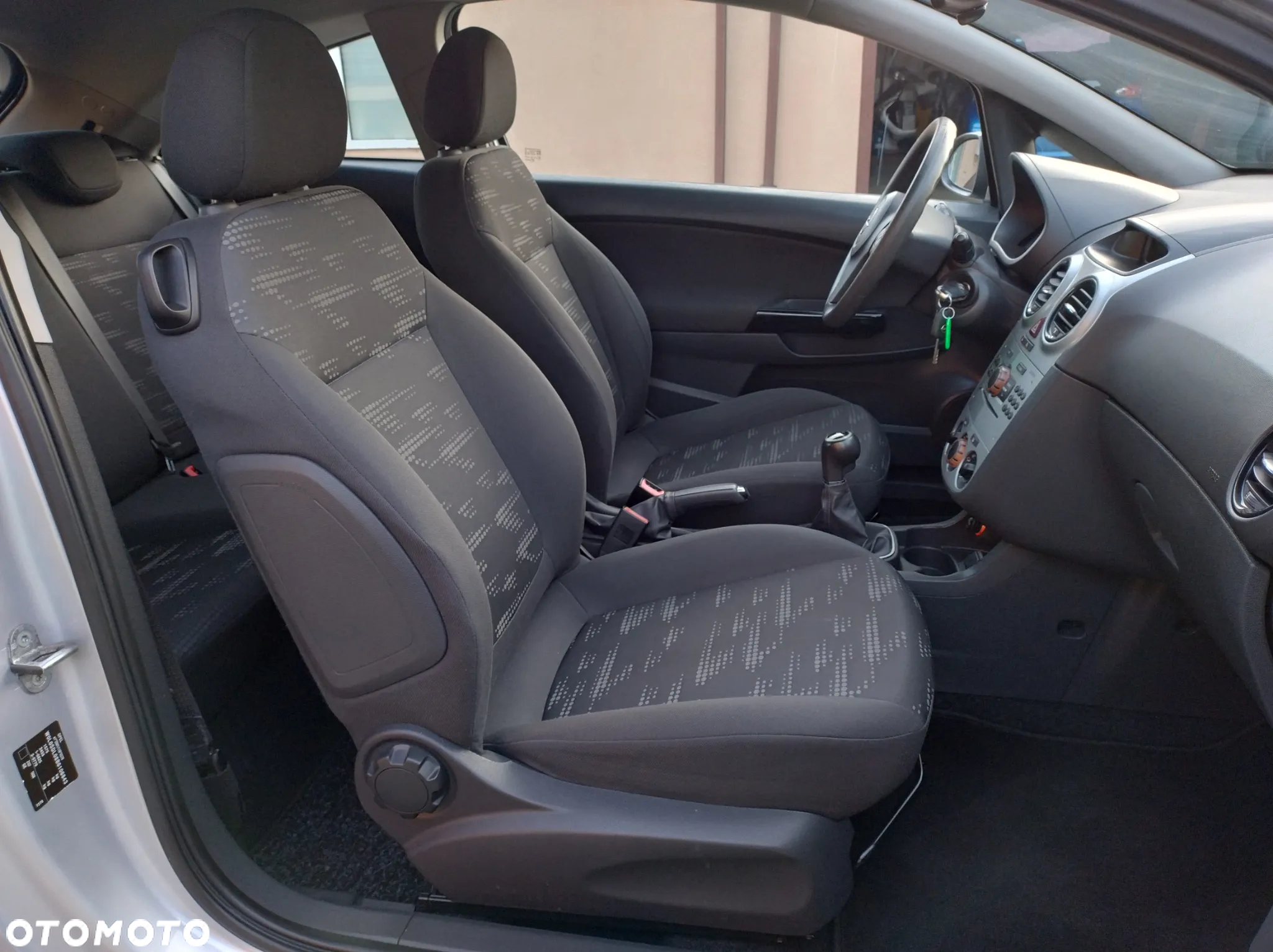 Opel Corsa 1.2 16V Enjoy - 29