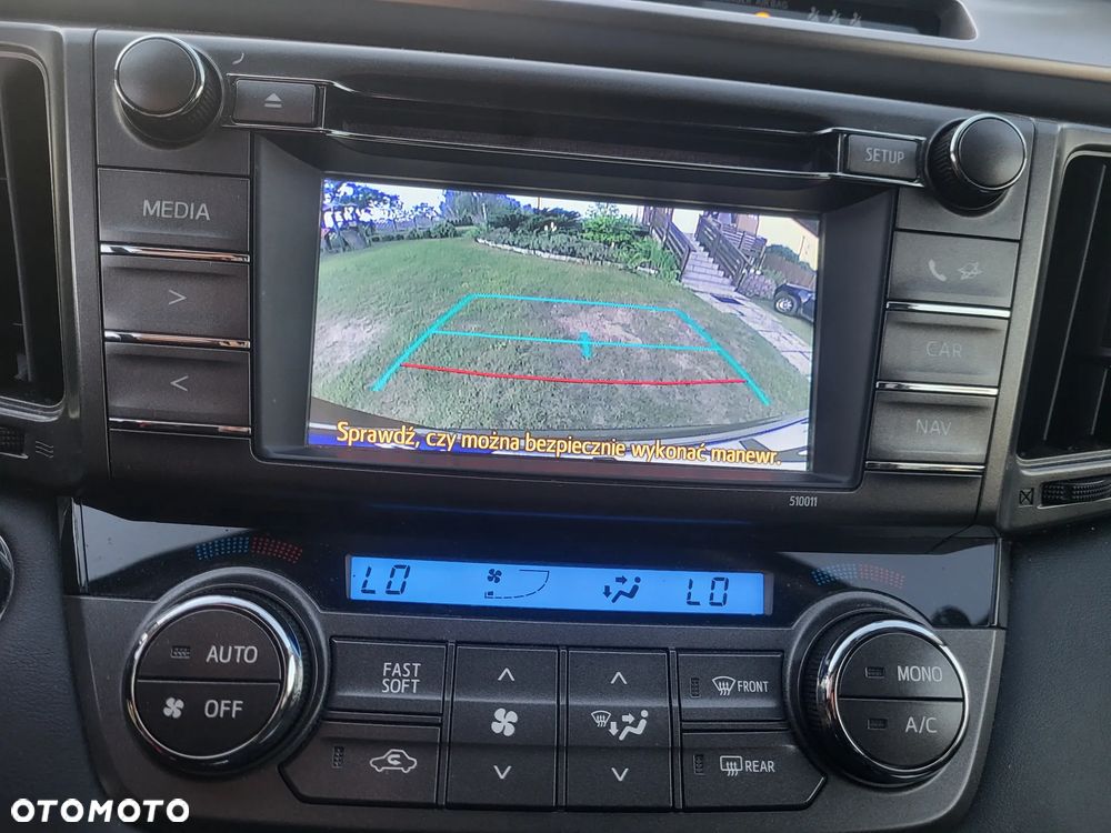 Toyota RAV4 2.0 D-4D Premium - 18