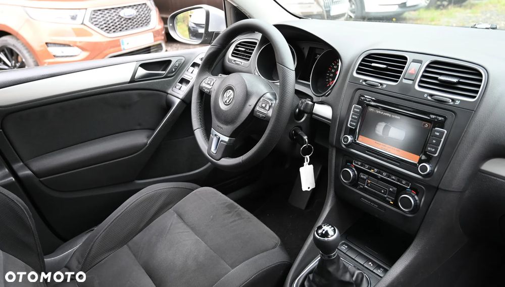 Volkswagen Golf - 20