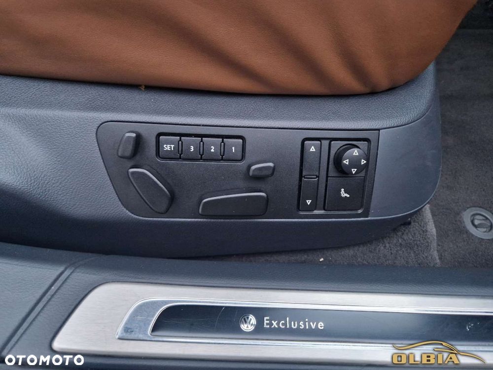 Volkswagen Phaeton - 28