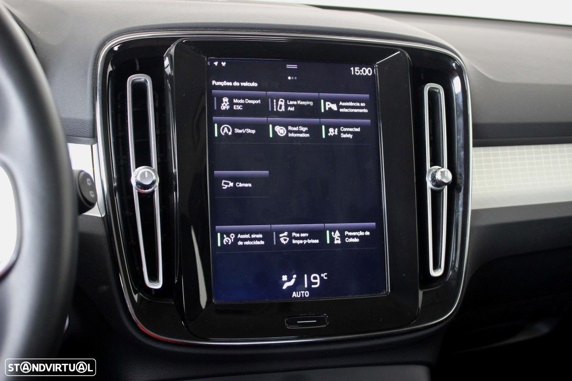 Volvo XC 40 2.0 D3 Momentum - 39