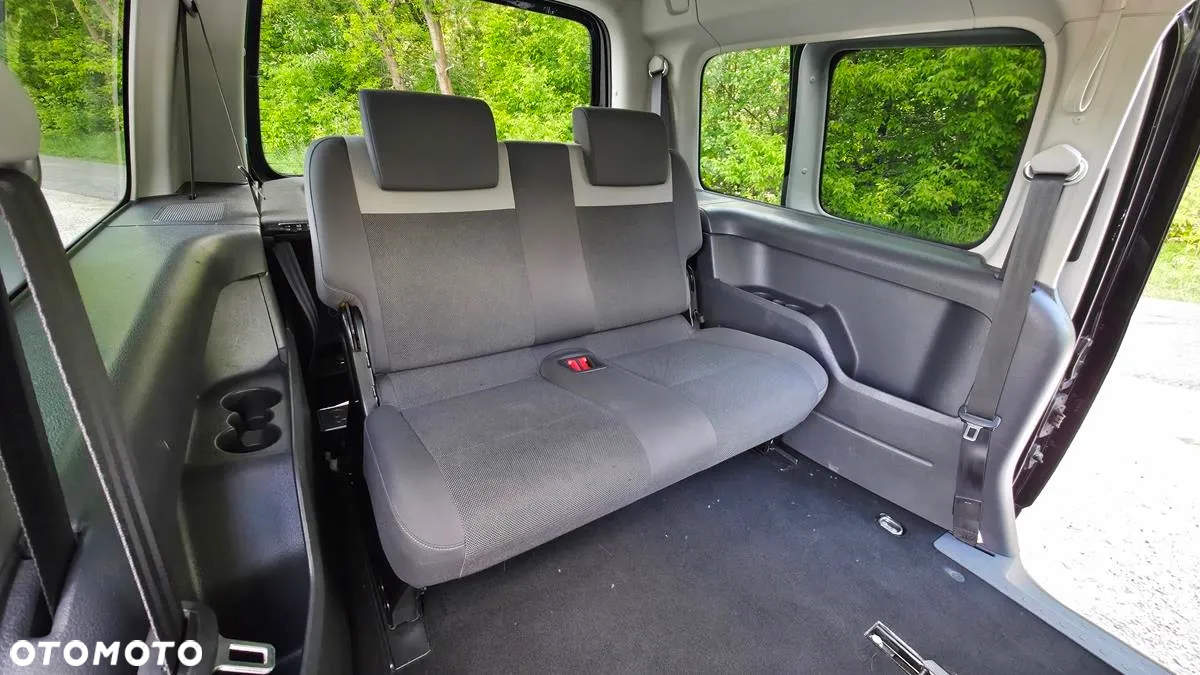 Volkswagen Caddy - 28