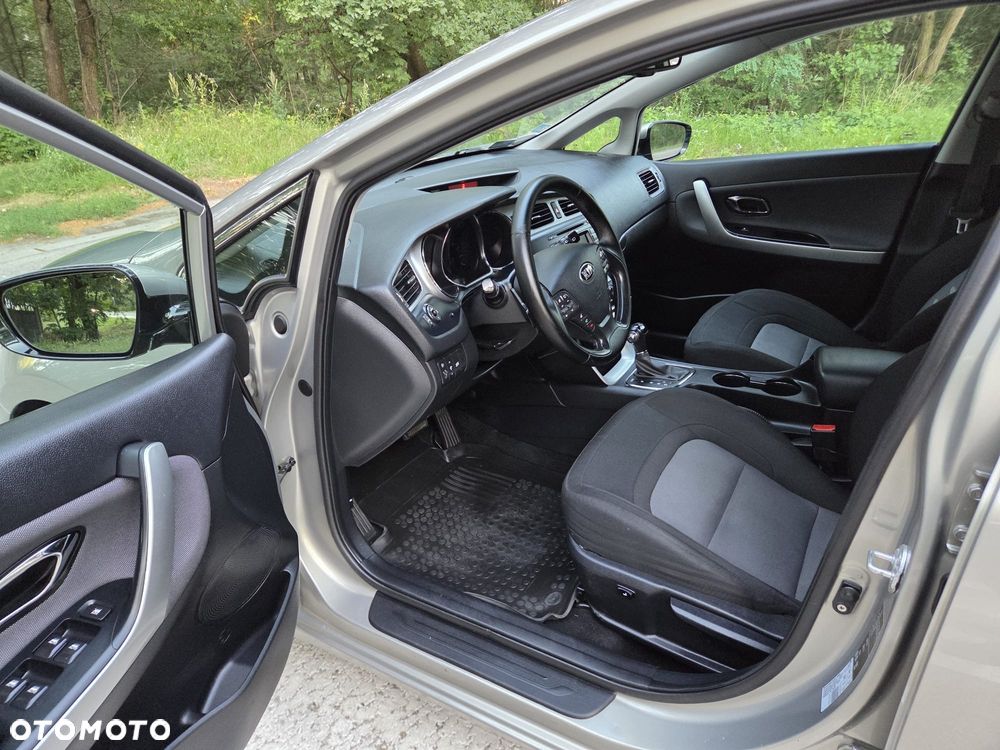 Kia Ceed 1.6 GDI L DCT - 8