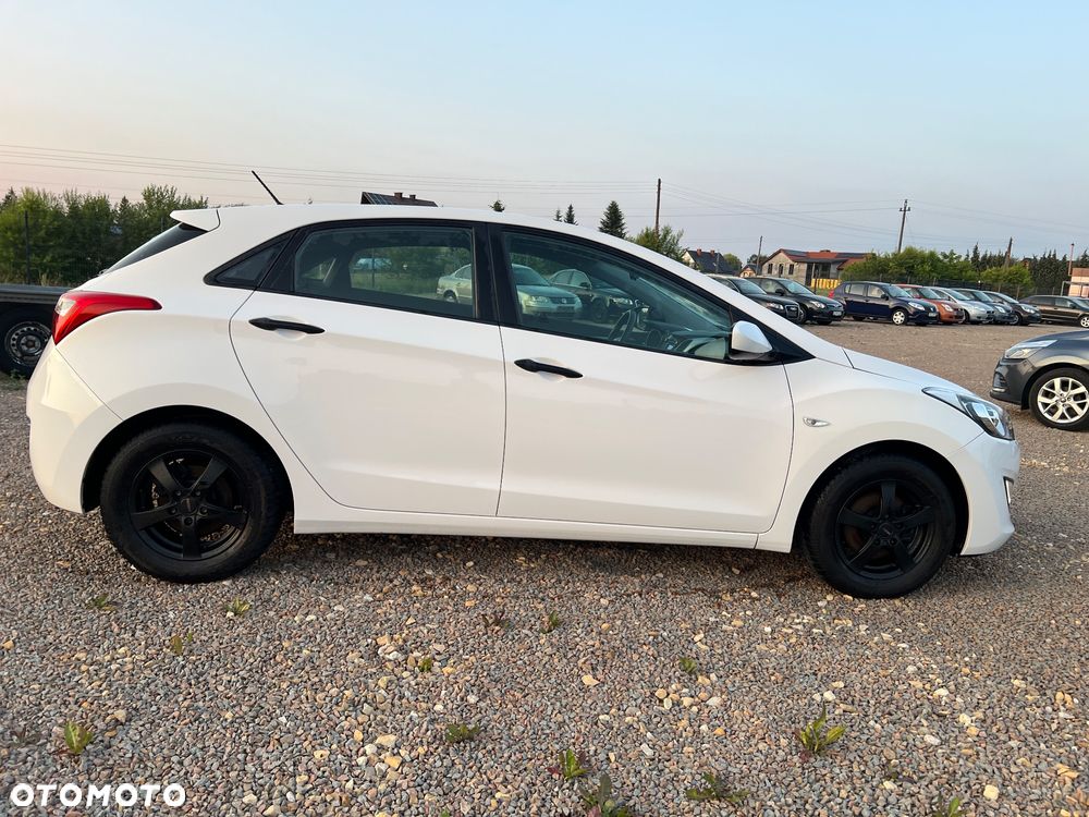 Hyundai i30 1.4 Classic - 11