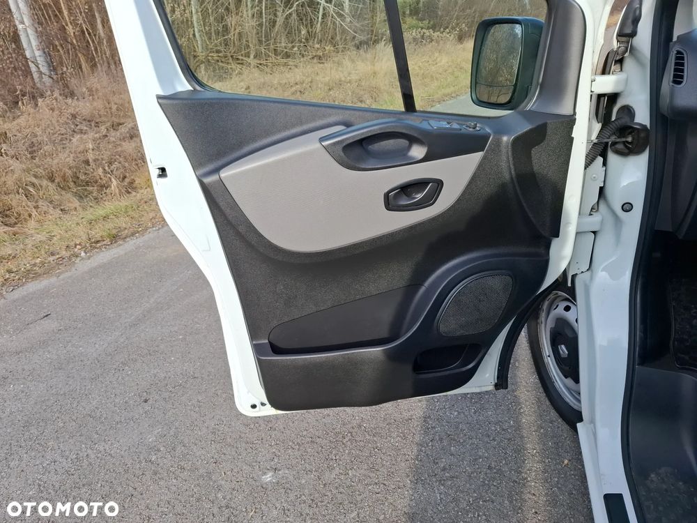 Renault TRAFIC - 16