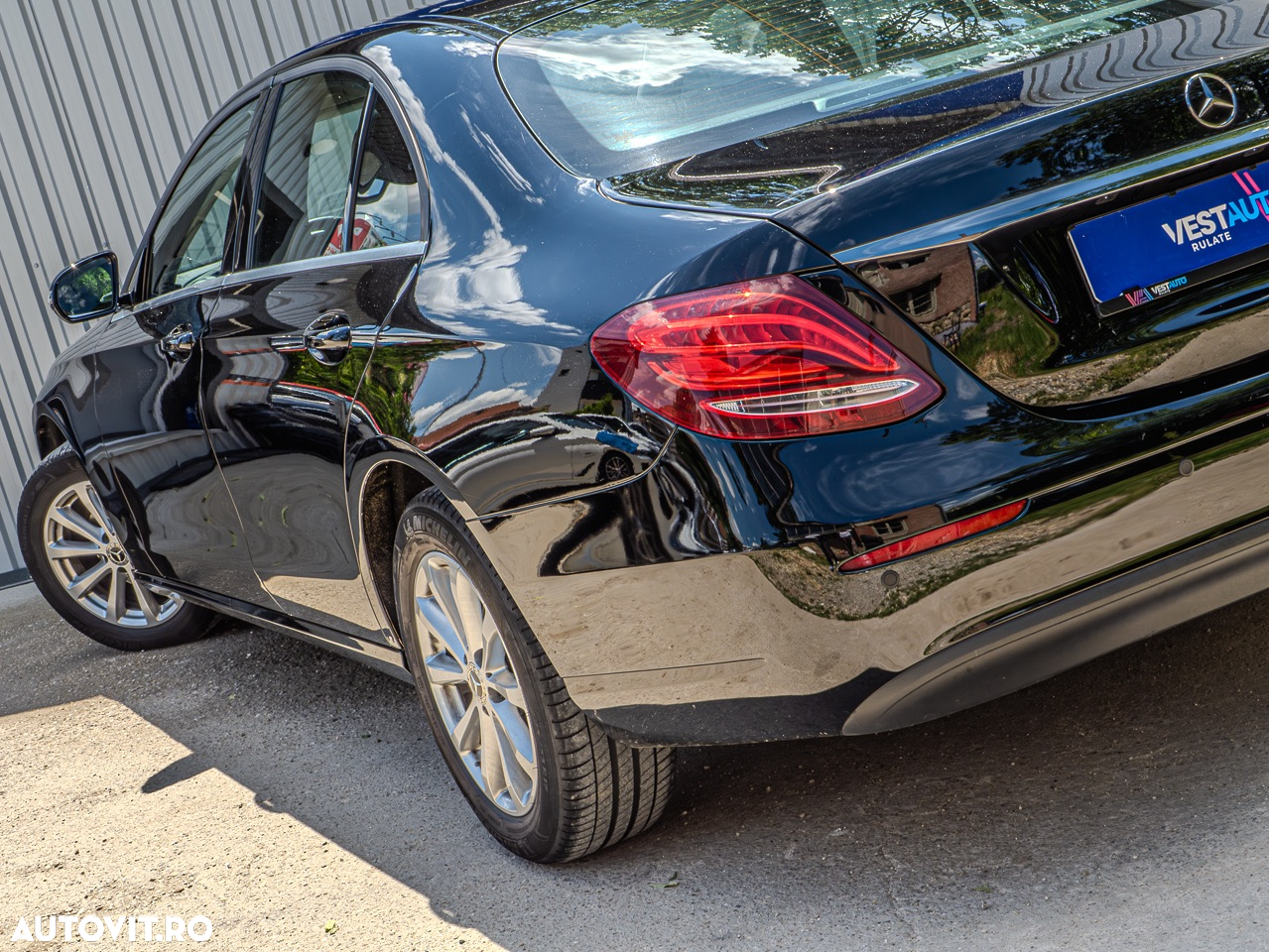 Mercedes-Benz E 200 d Aut. - 13