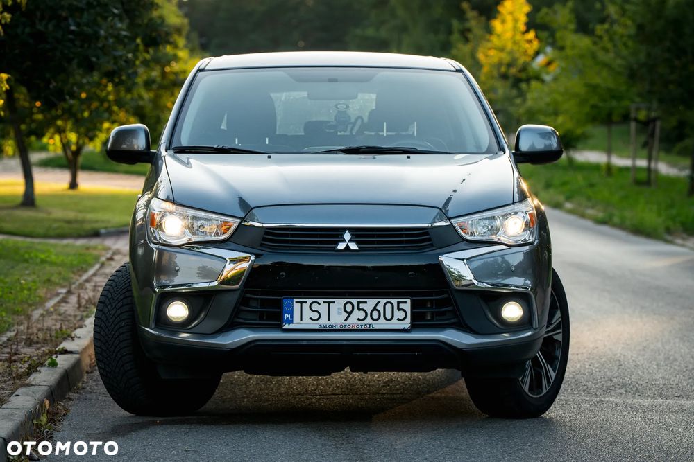 Mitsubishi ASX - 10