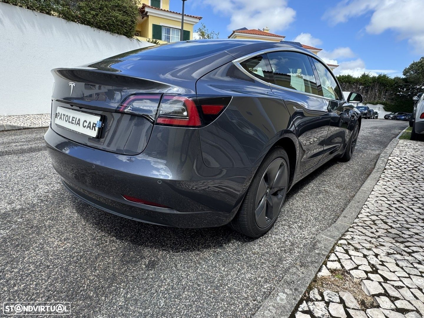 Tesla Model 3 Standard Range Plus RWD - 3