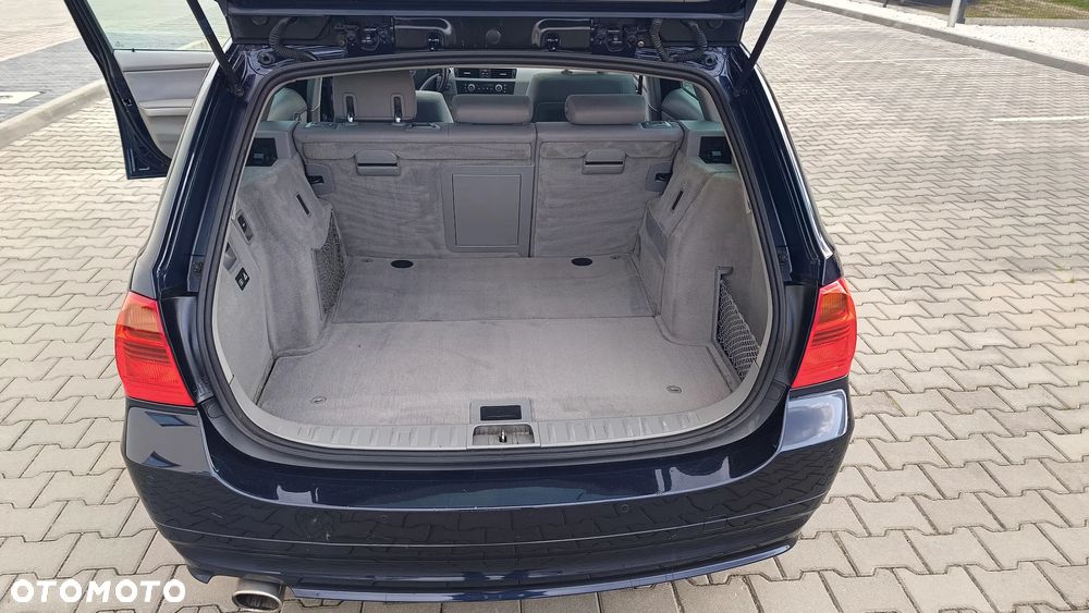 BMW Seria 3 320d DPF - 22
