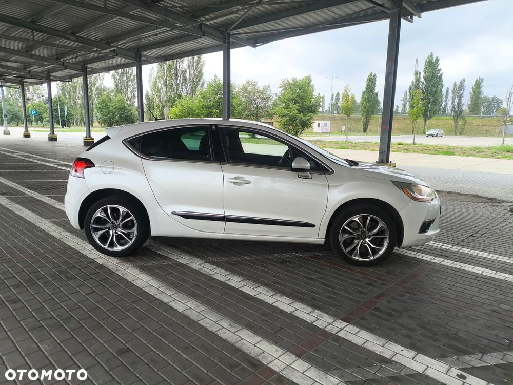 Citroën DS4 1.6 THP SportChic - 6