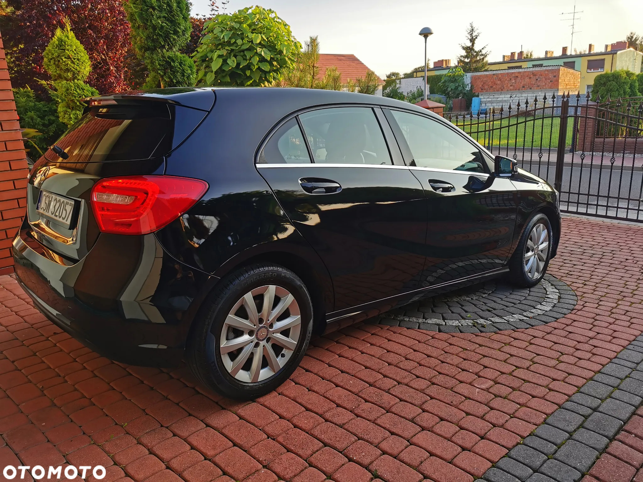 Mercedes-Benz Klasa A 180 Activity Edition - 9
