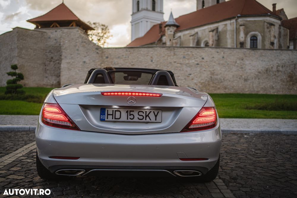 Mercedes-Benz SLC - 7