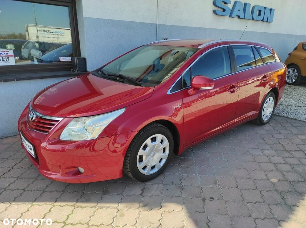 Toyota Avensis - 2