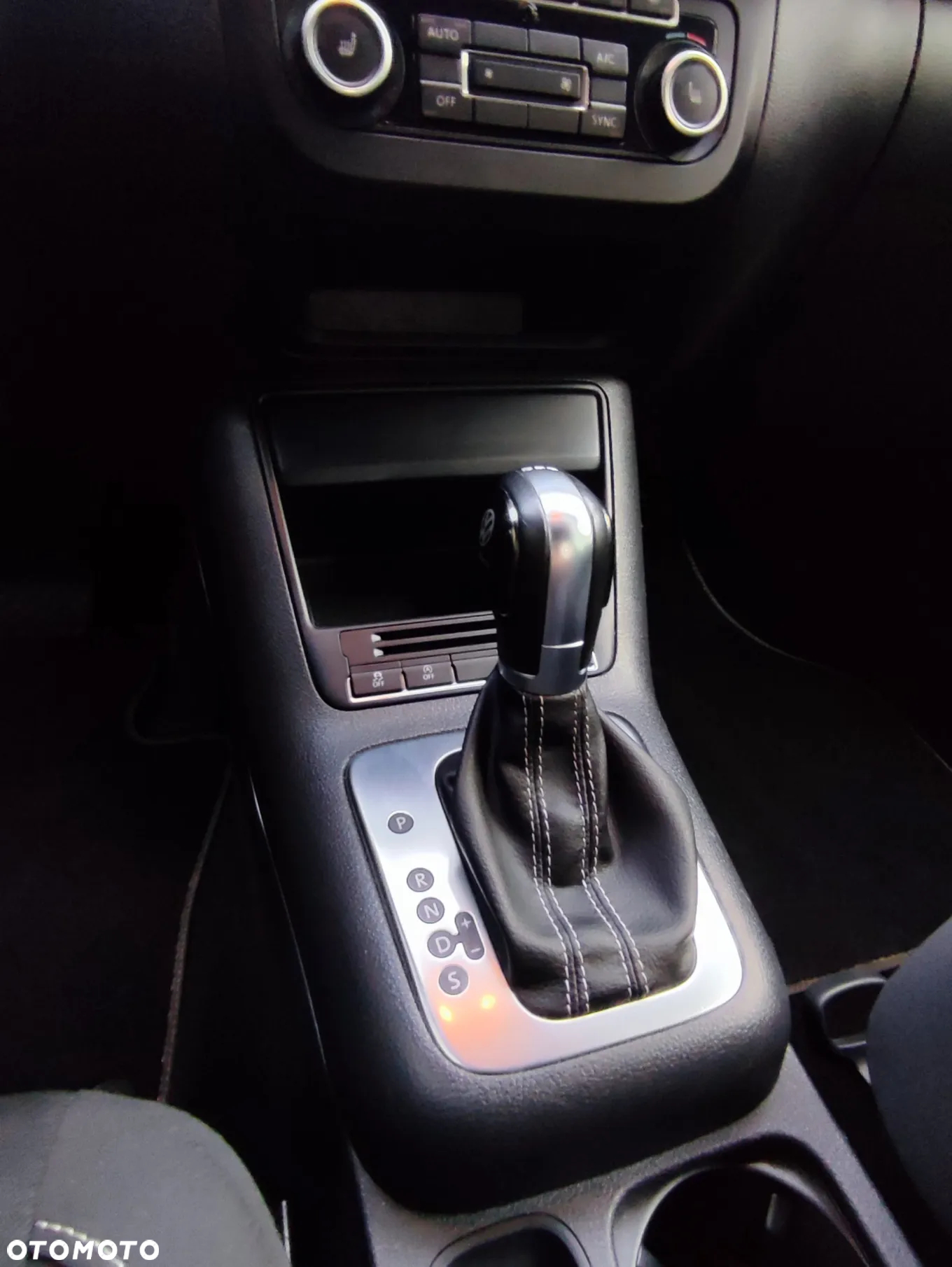 Volkswagen Tiguan 1.4 TSI DSG BlueMotion Technology Lounge Sport & Style - 21
