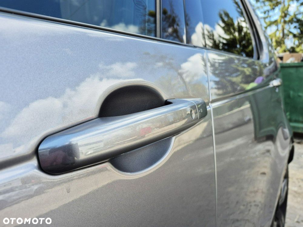 Land Rover Discovery 3.0 D300 mHEV R-Dynamic HSE - 17